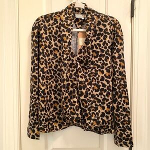 Leopard sweater knit long sleeve top twist at waist for a flattering profile XL